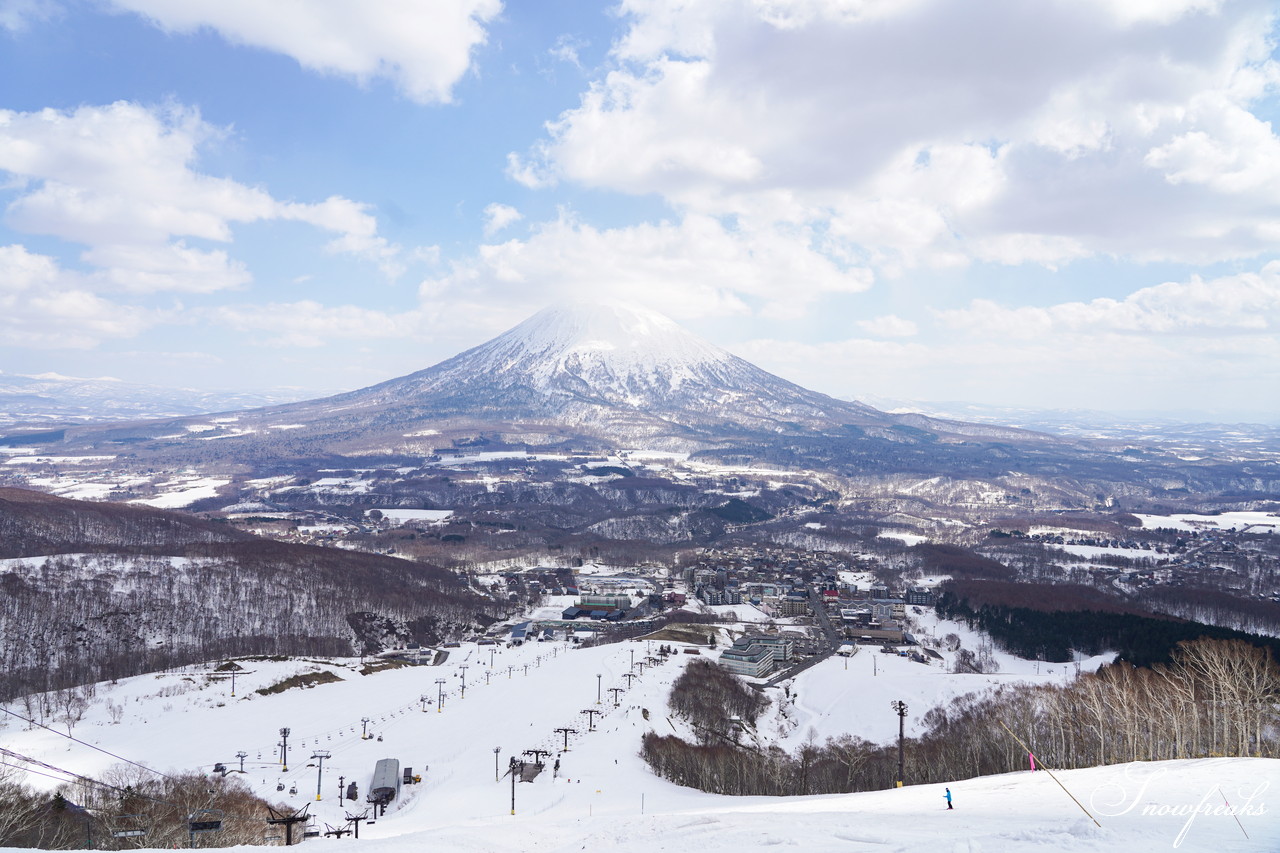 春シーズン到来の『ニセコ』。真冬の賑わいが嘘のように人影まばらなビッグゲレンデを贅沢に滑る！